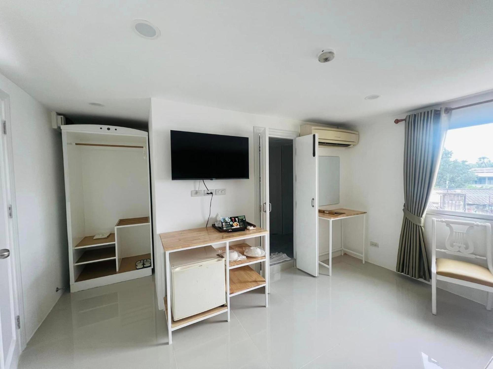 Regent Lodge Lampang Ngoại thất bức ảnh